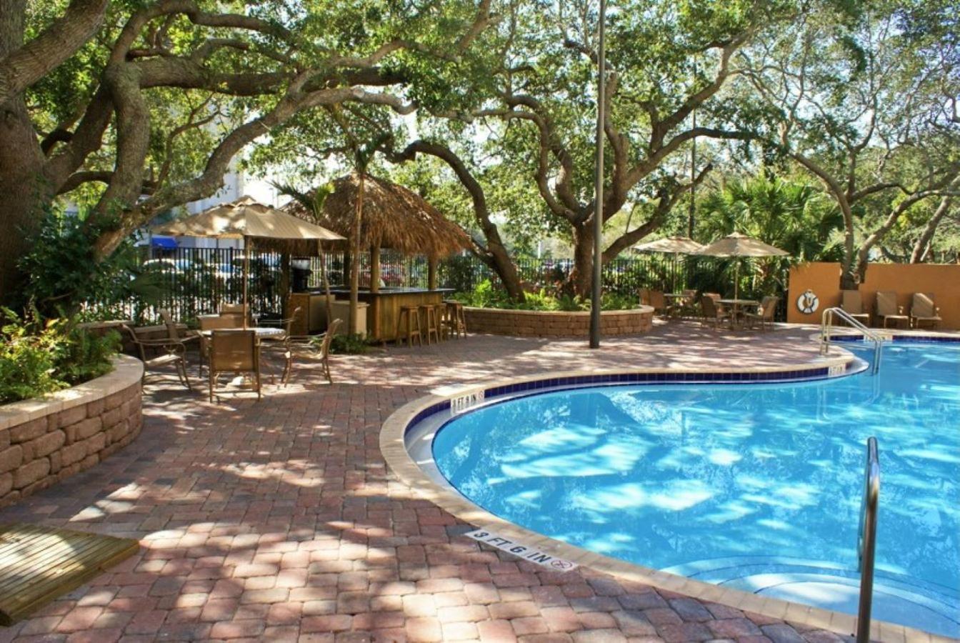 Courtyard By Marriott Cocoa Beach Cape Canaveral Hotel Exterior photo