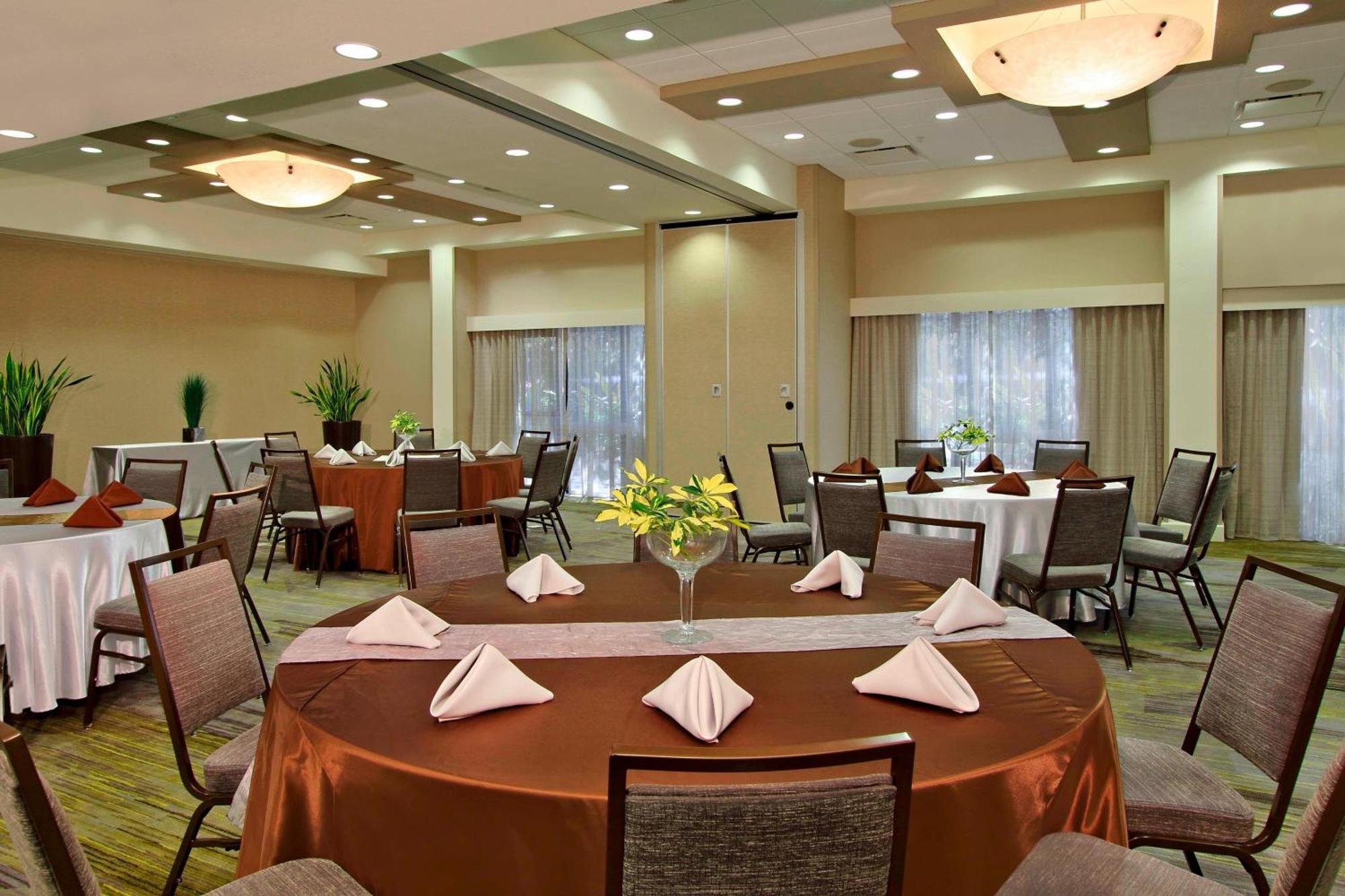 Courtyard By Marriott Cocoa Beach Cape Canaveral Hotel Exterior photo