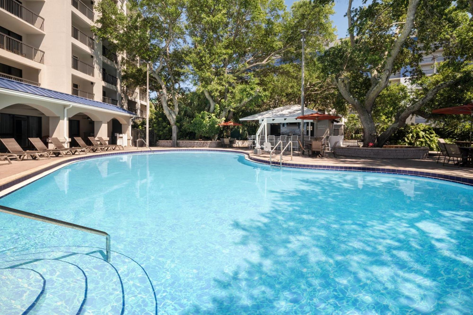 Courtyard By Marriott Cocoa Beach Cape Canaveral Hotel Exterior photo