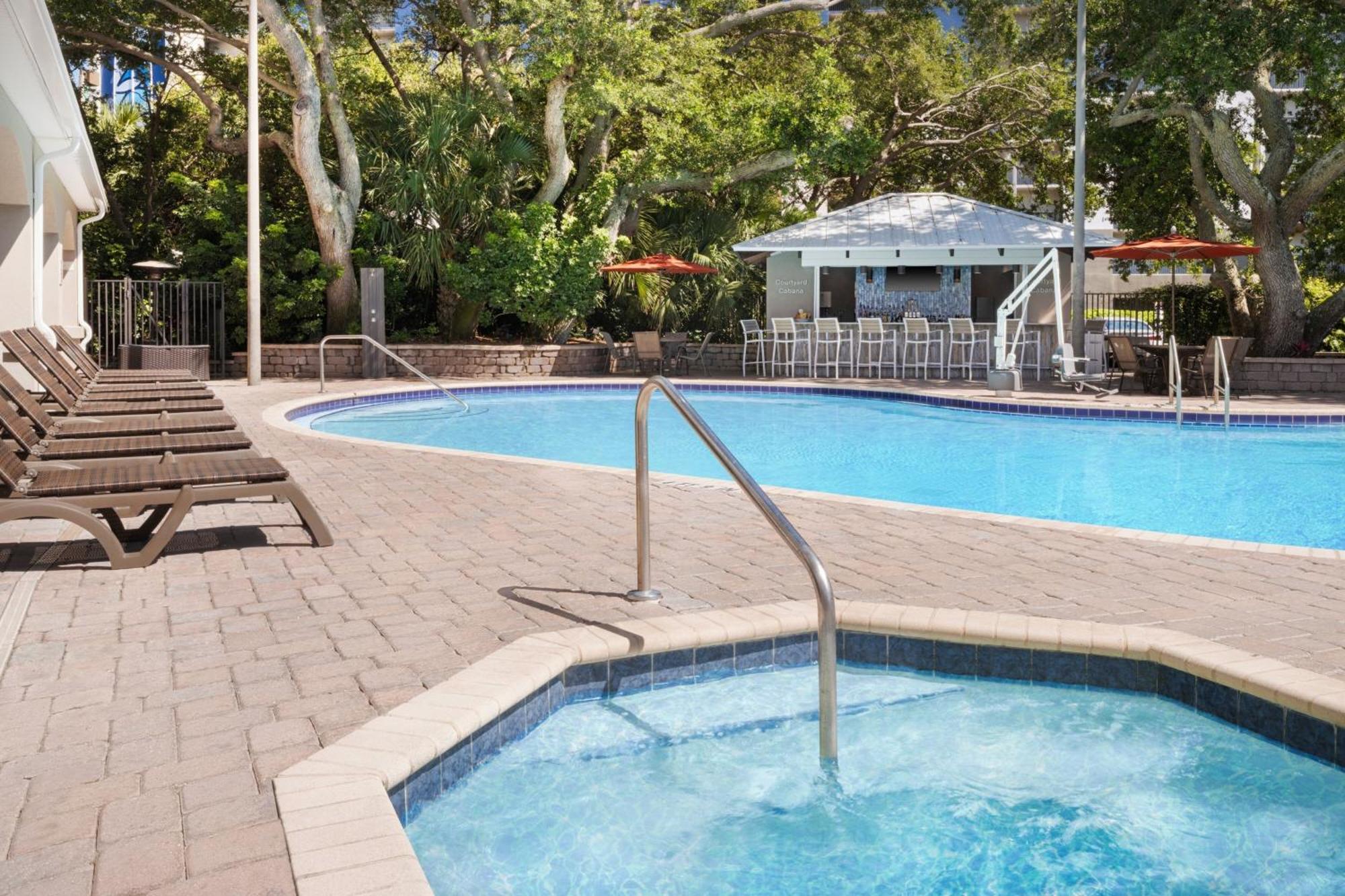 Courtyard By Marriott Cocoa Beach Cape Canaveral Hotel Exterior photo